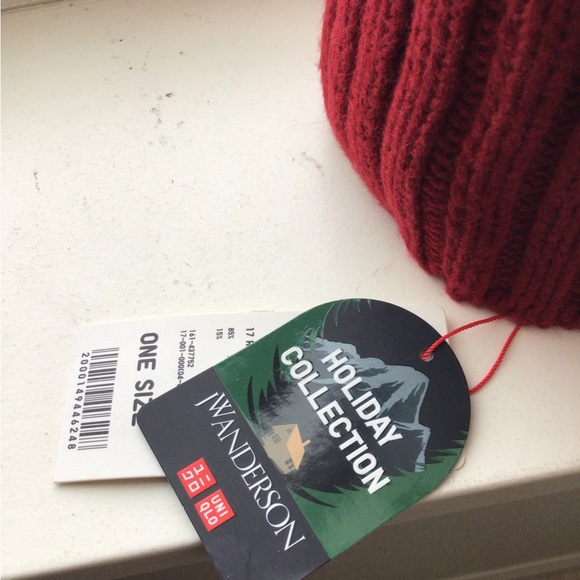 NWT Red White Cowl/Neck Warmer - Picture 3 of 6